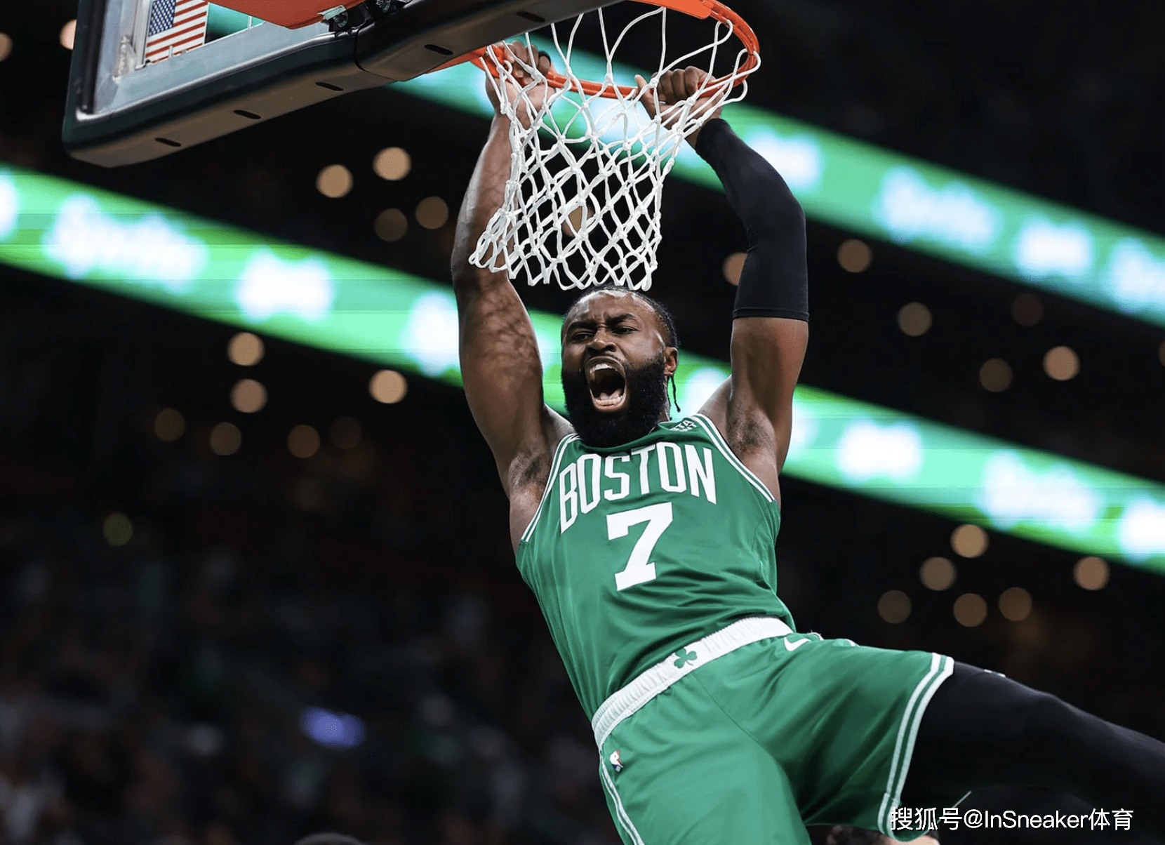 引了多位世 引了多位世