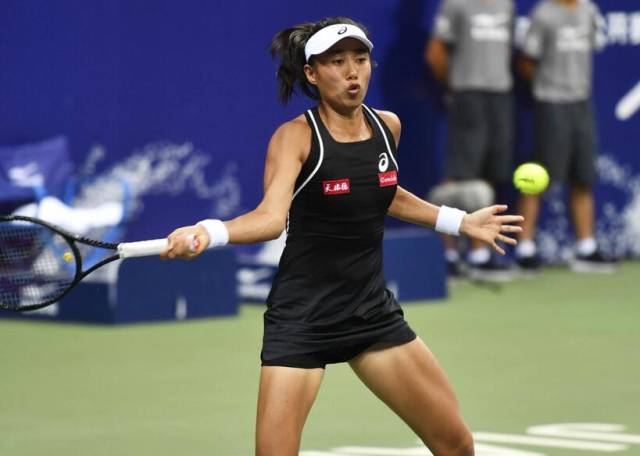 继续效力的 继续效力的