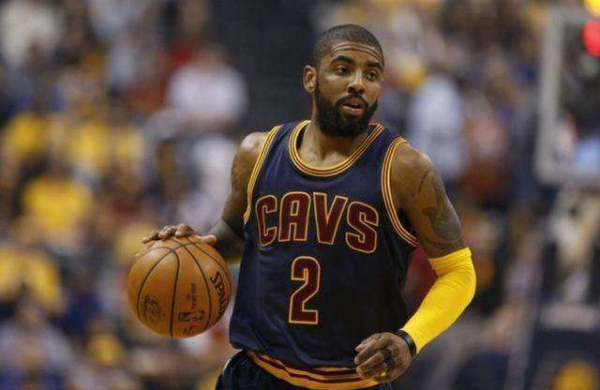 仅二十出头 仅二十出头