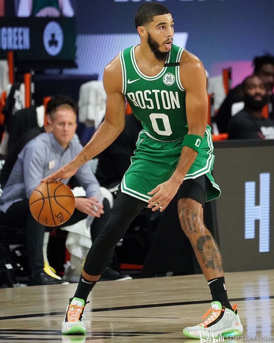 我可以帮你 我可以帮你