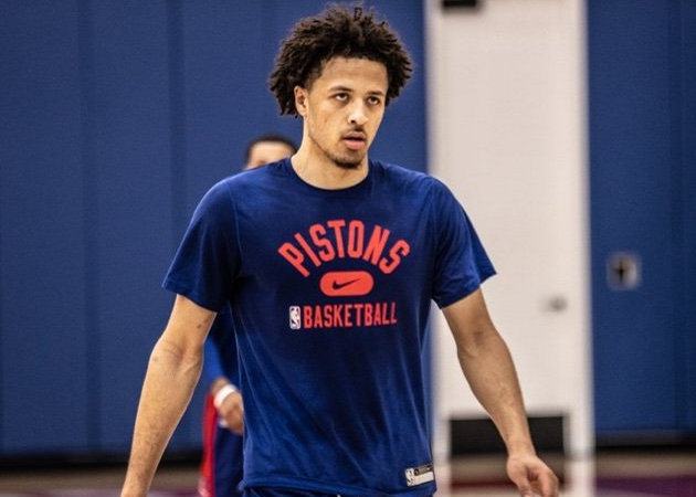 赛后教练组 赛后教练组