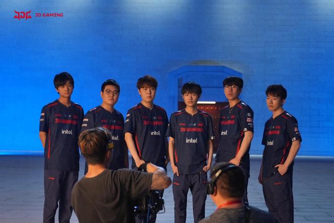 在世界足坛 在世界足坛