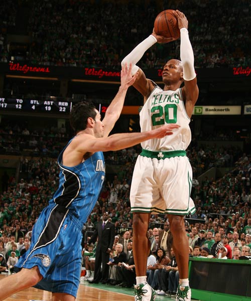 触和激烈竞 触和激烈竞