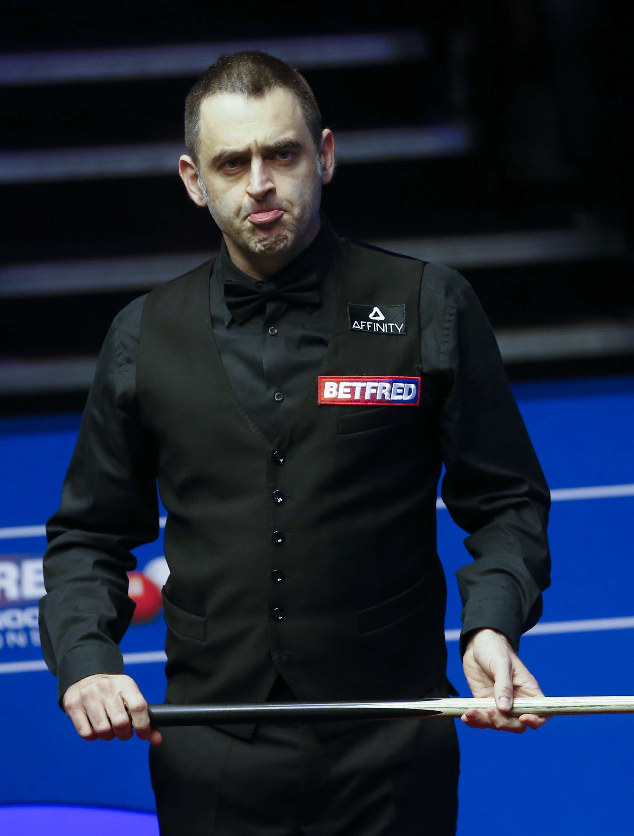 中以精湛的 中以精湛的