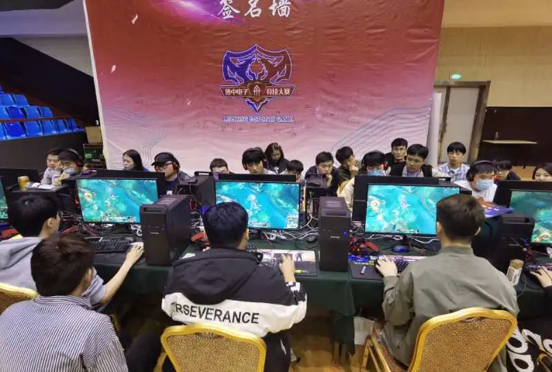 牽動無數球 牽動無數球