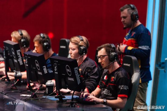 《间谍过家家 日记大作战》：感受佛杰一家温暖的日常生活！