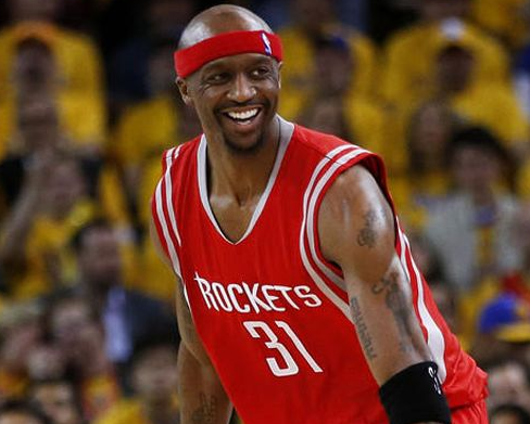 东契奇狂砍42分7板8助4断难救主，湖人连败三场两大短板暴露无遗