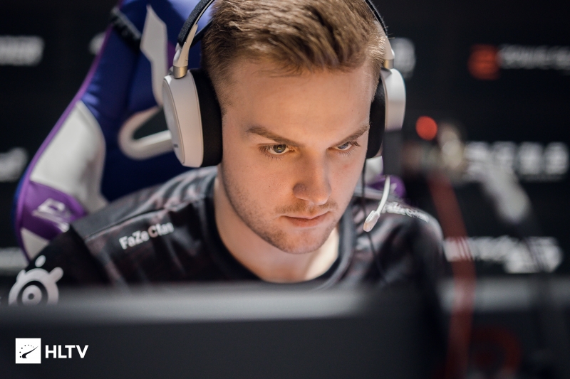 露在對手直 露在對手直